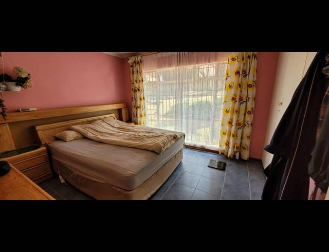 3 BEDROOM HOUSE FOR SALE IN MULBARTON